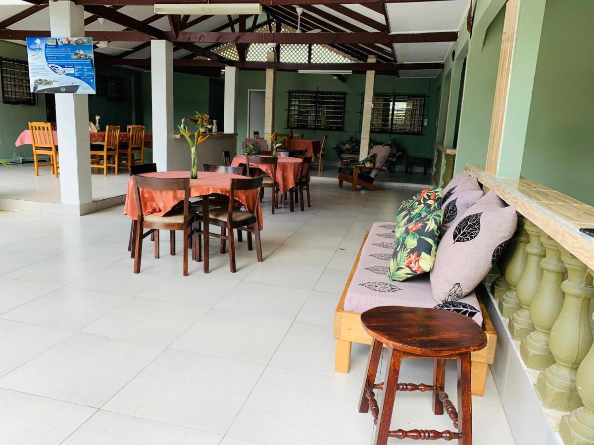 Chez May Paule Anse Volbert Village Exterior foto